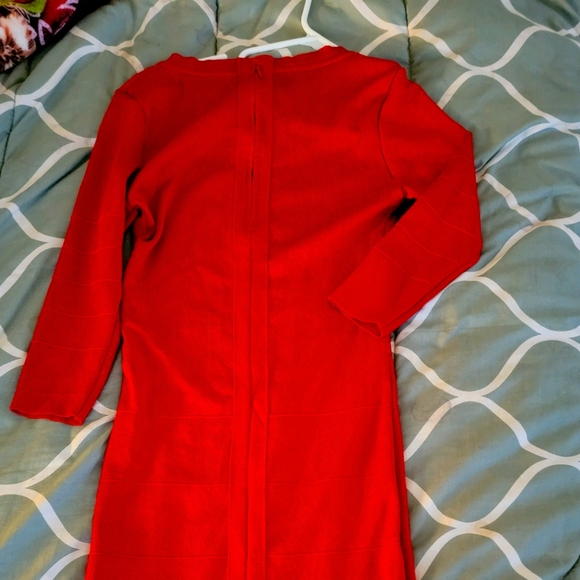BNWT Kim Kardashian Red 3/4 Sleeve Dress-Small - Picture 5 of 6